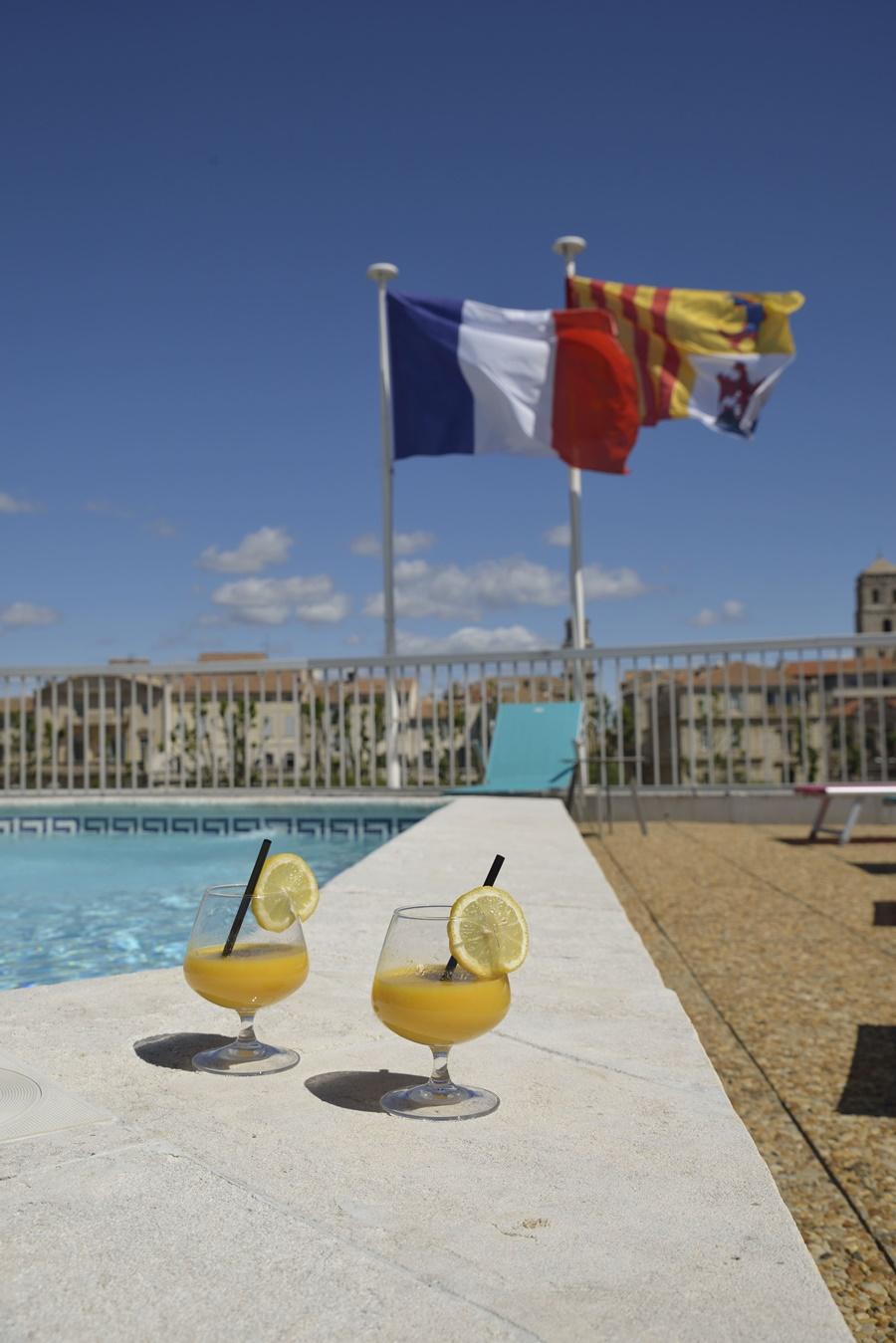 Hotel Atrium Arles Exterior foto