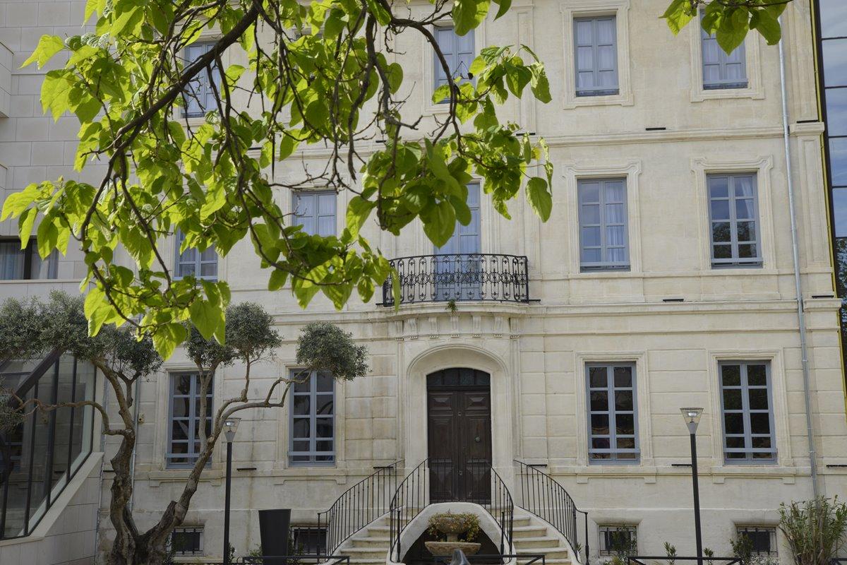 Hotel Atrium Arles Exterior foto